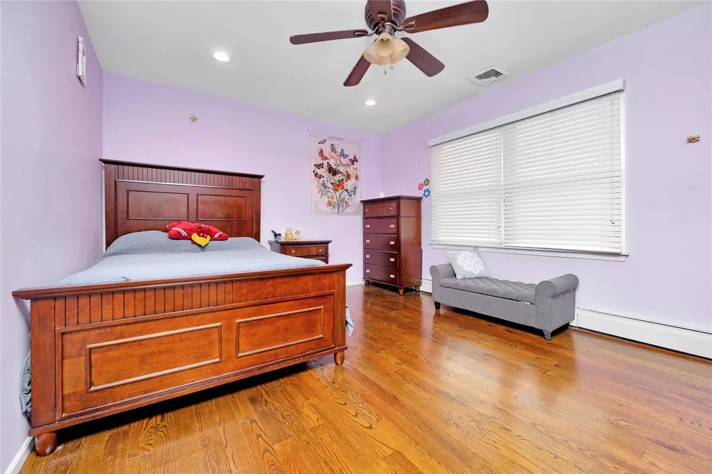 518 Farmranch Road E Bethpage NY 11714
