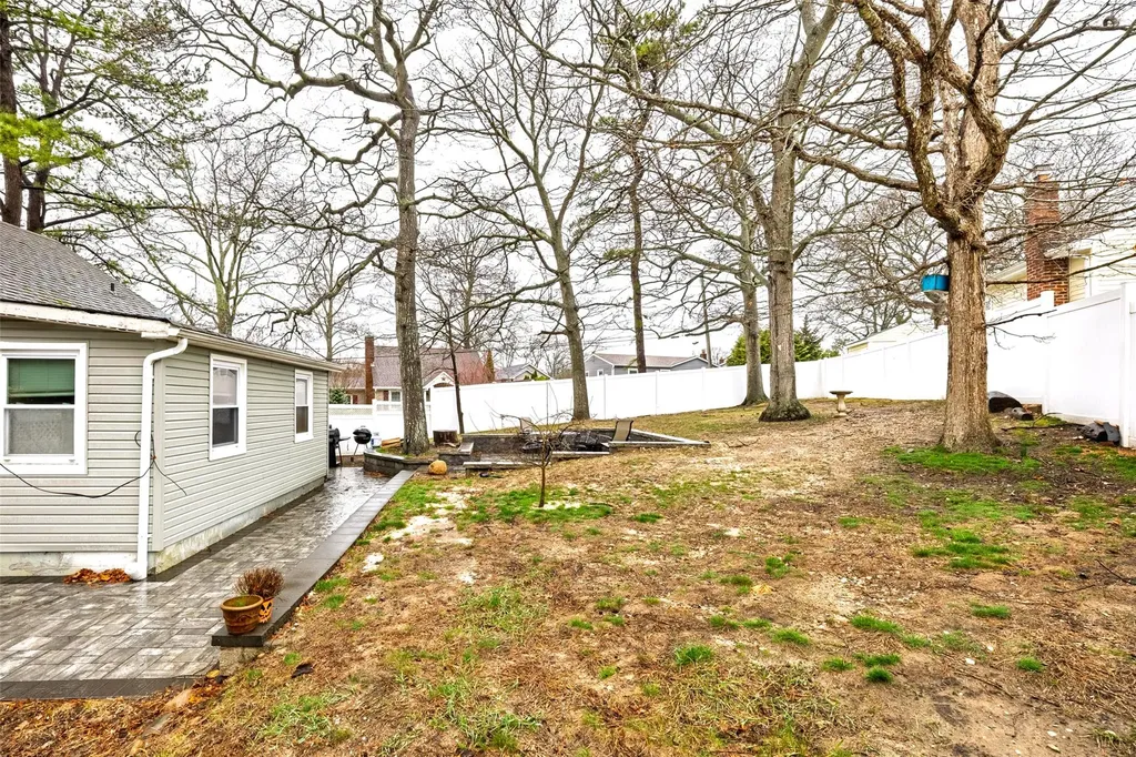 409 Locust Drive Rocky Point NY 11778