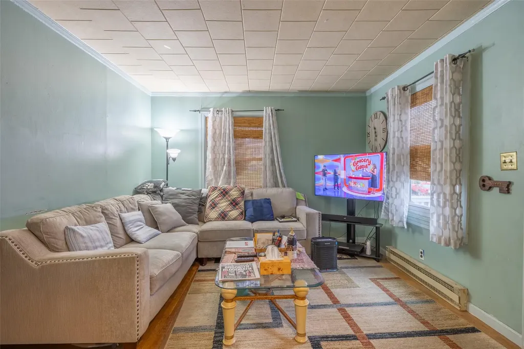 409 Locust Drive Rocky Point NY 11778