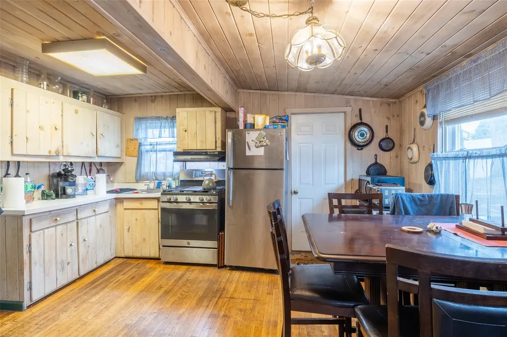 409 Locust Drive Rocky Point NY 11778