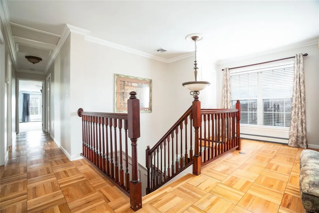 213 Dawn Drive Westtown NY 10998