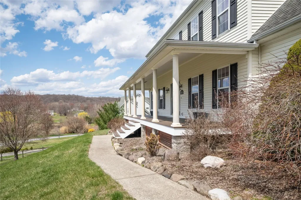 213 Dawn Drive Westtown NY 10998