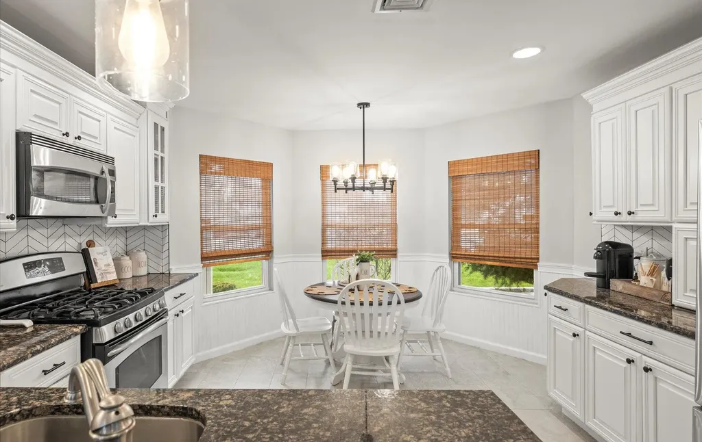 65 Howell Avenue Deer Park NY 11729
