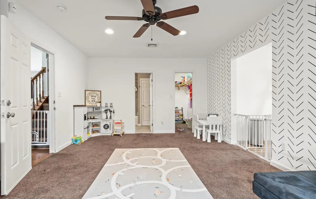 65 Howell Avenue Deer Park NY 11729