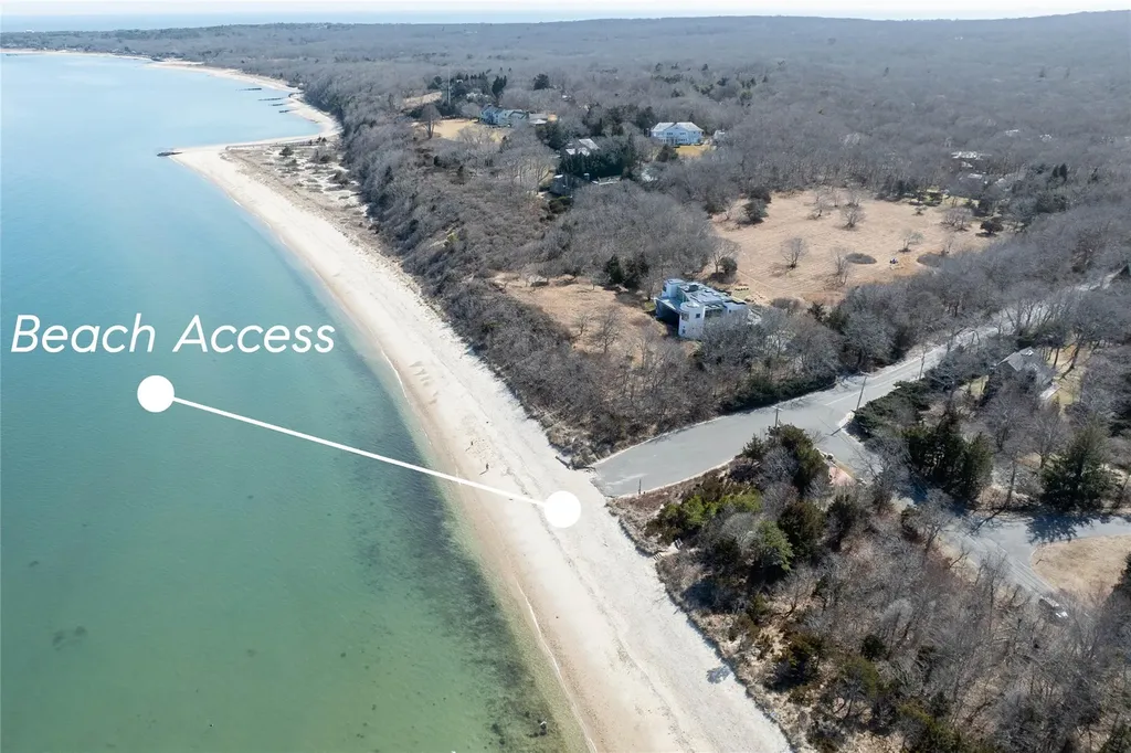 2 Captains Walk East Hampton NY 11937