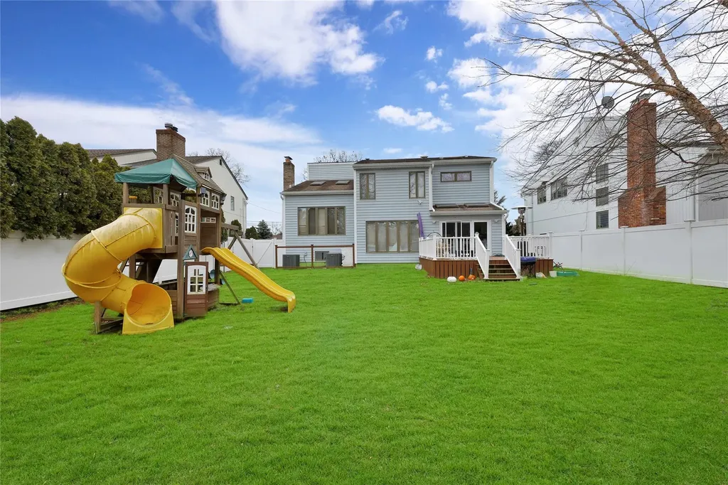 3367 Harold Street Oceanside NY 11572