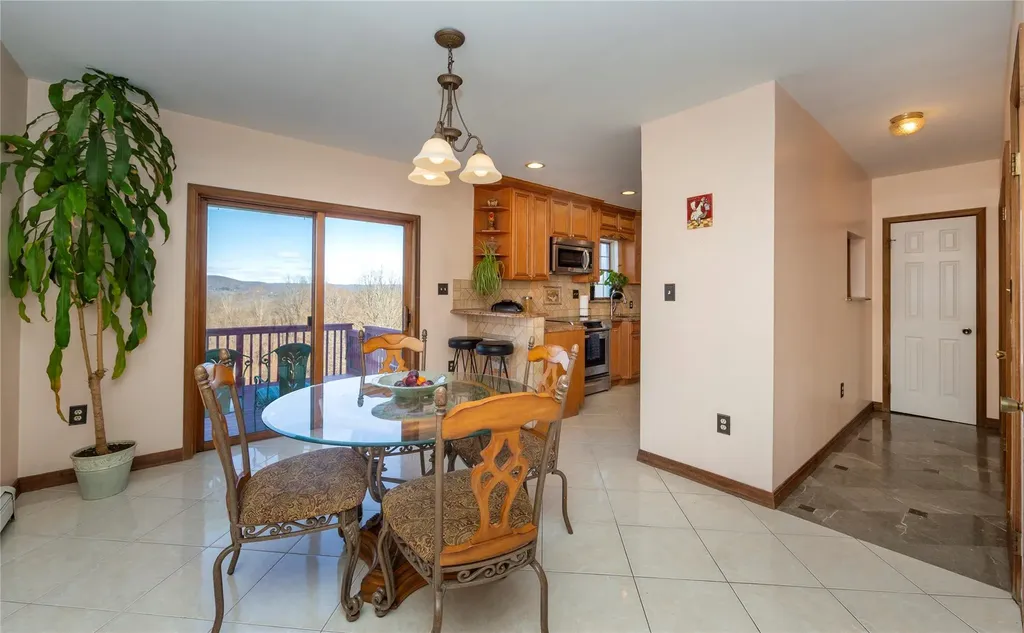 135 S Quaker Hill Road Patterson NY 12563