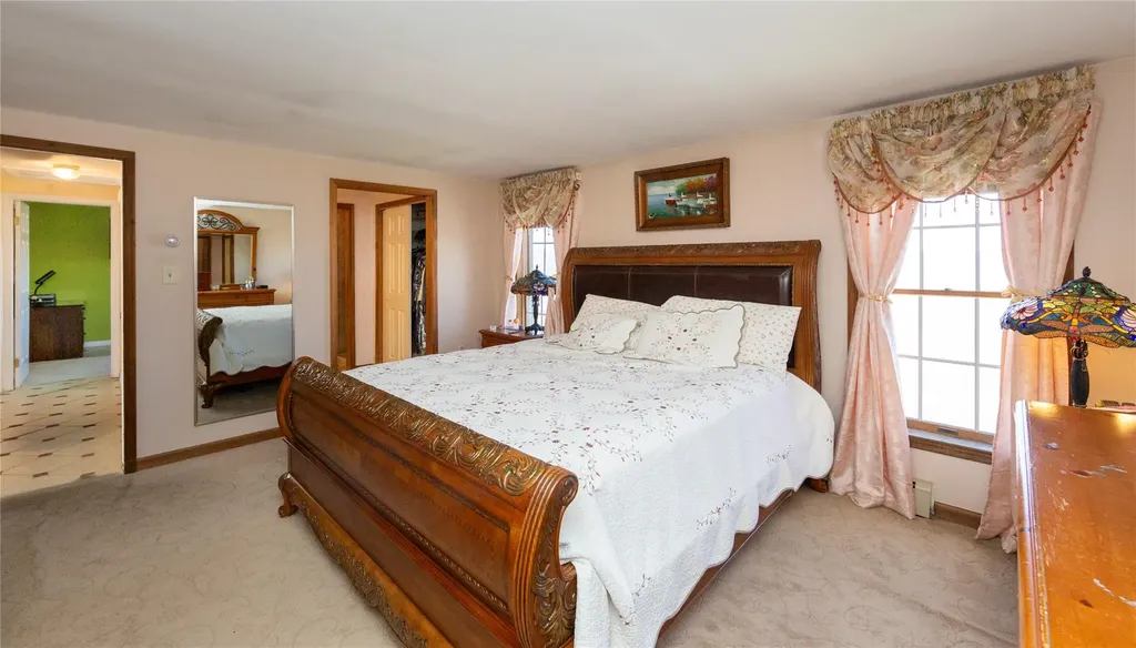 135 S Quaker Hill Road Patterson NY 12563
