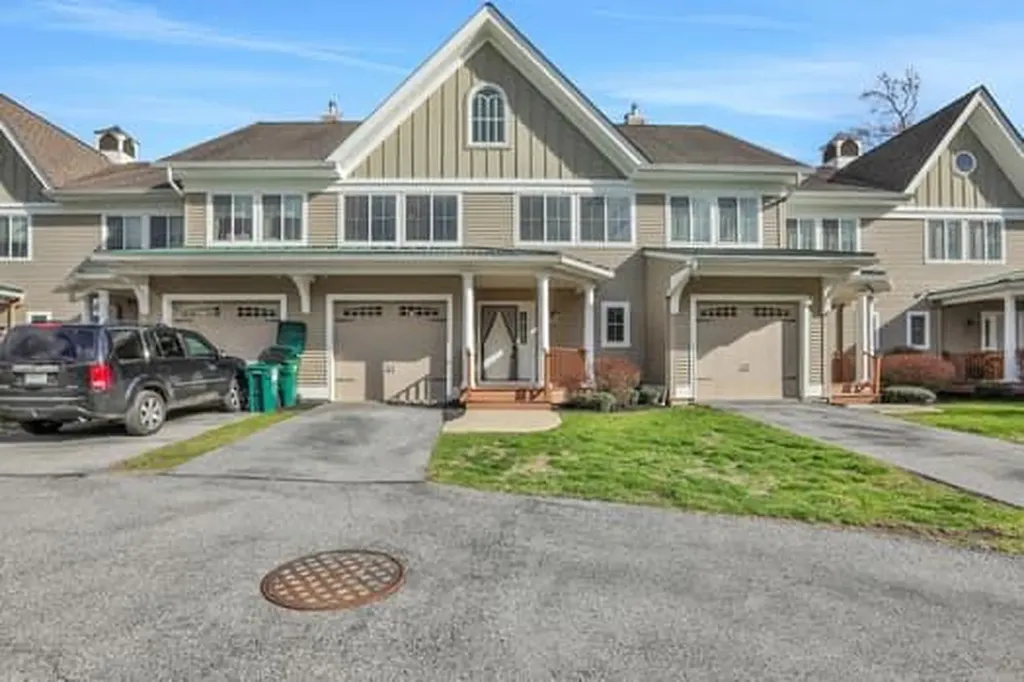 16 Pond Ridge Road Milton NY 12547