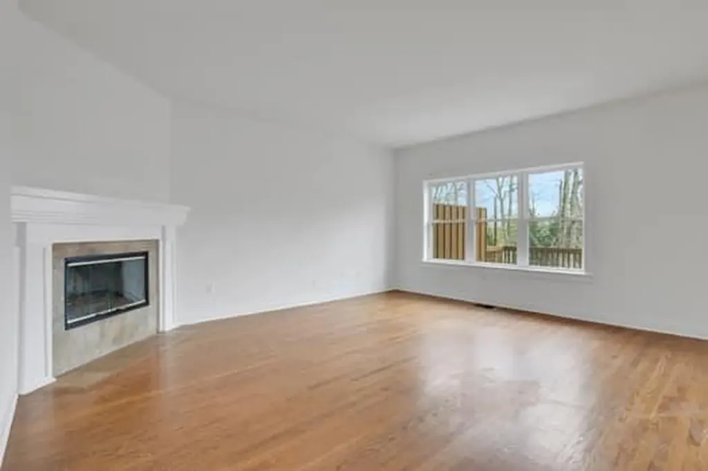 16 Pond Ridge Road Milton NY 12547