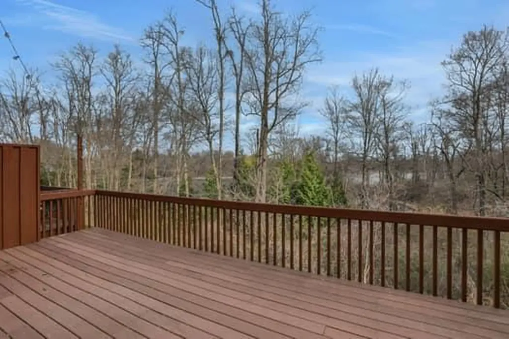 16 Pond Ridge Road Milton NY 12547