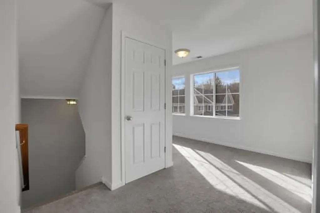 16 Pond Ridge Road Milton NY 12547