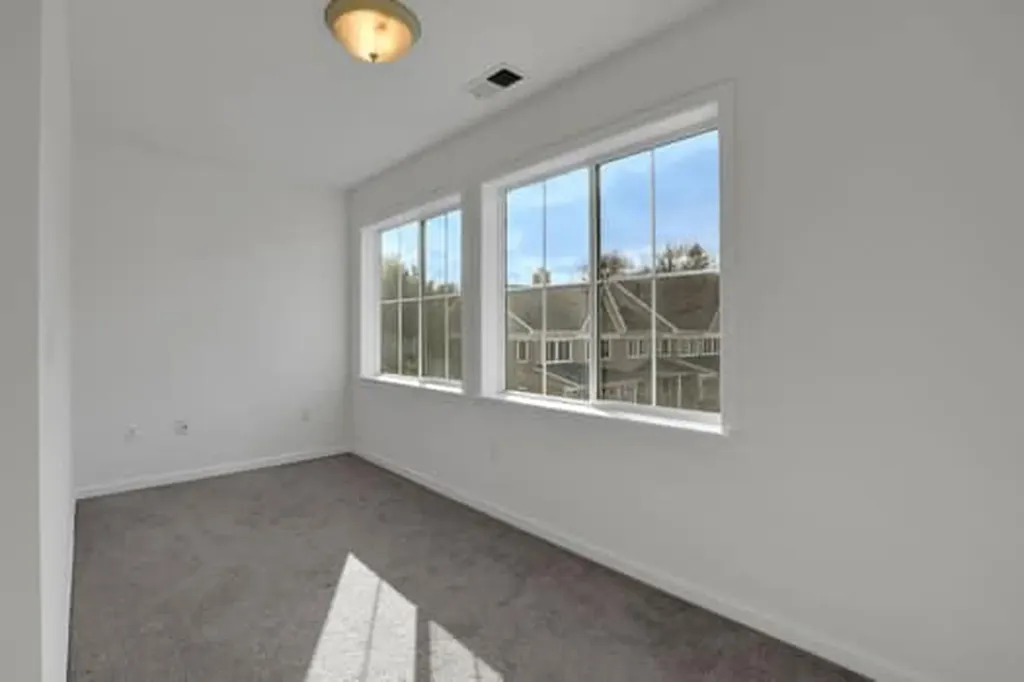 16 Pond Ridge Road Milton NY 12547