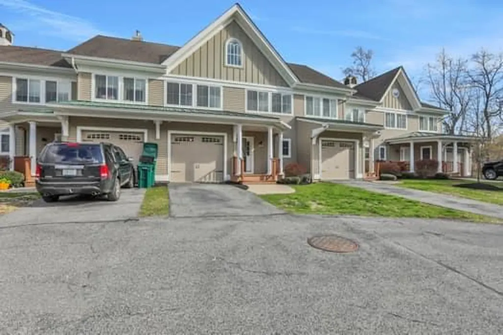 16 Pond Ridge Road Milton NY 12547