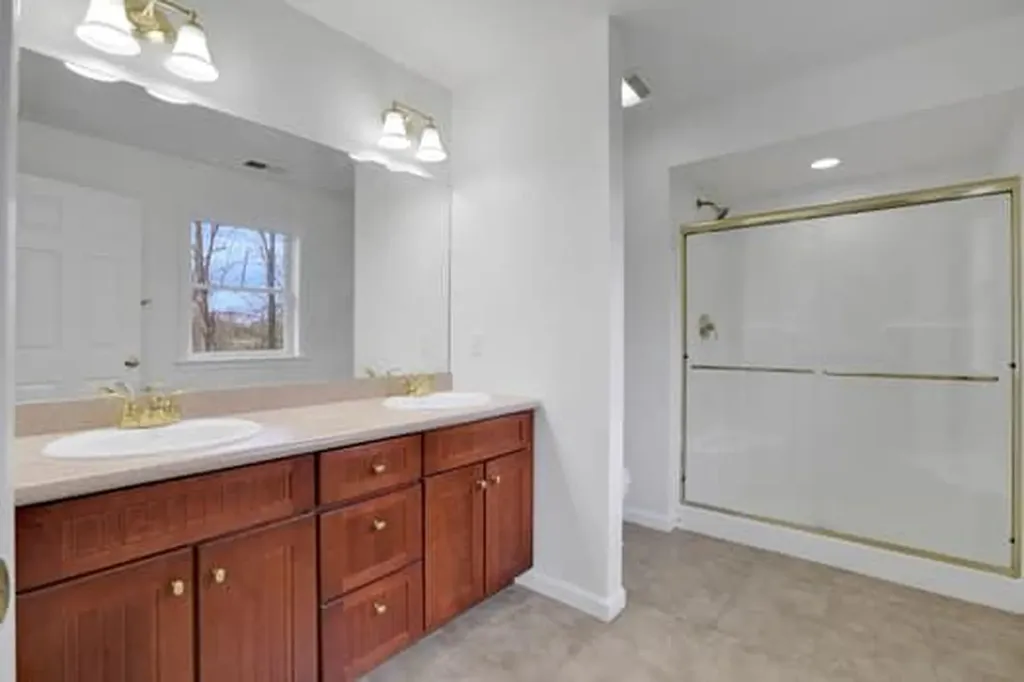 16 Pond Ridge Road Milton NY 12547