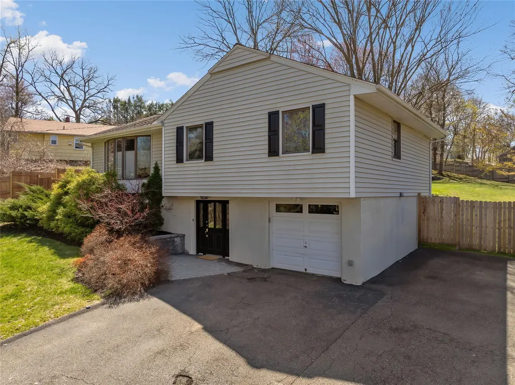 515 Oak Tree Road Palisades NY 10964