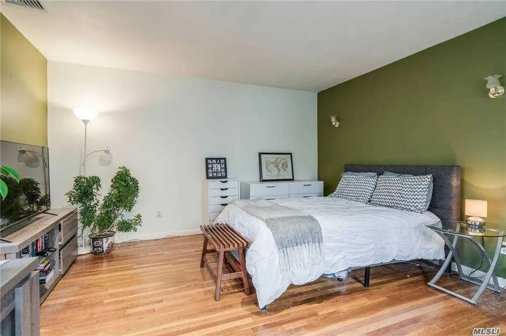 335 Jericho Turnpike Old Westbury NY 11568