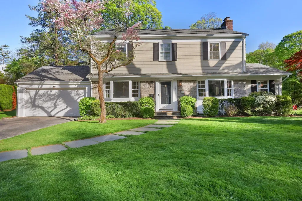 23 Bonnie Way Larchmont NY 10538