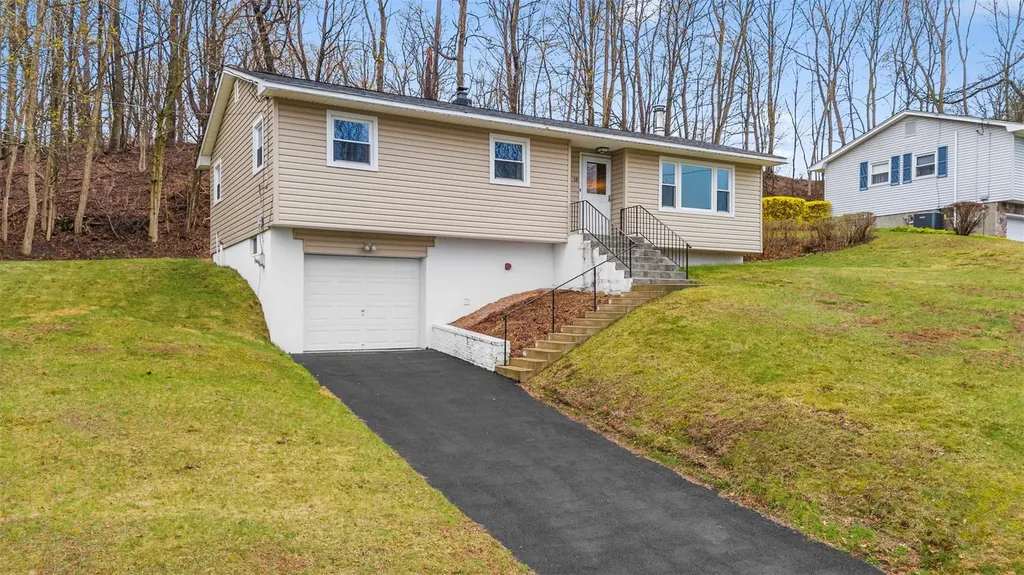 18 Miller Drive Chester NY 10918