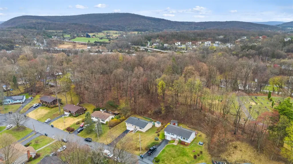 18 Miller Drive Chester NY 10918