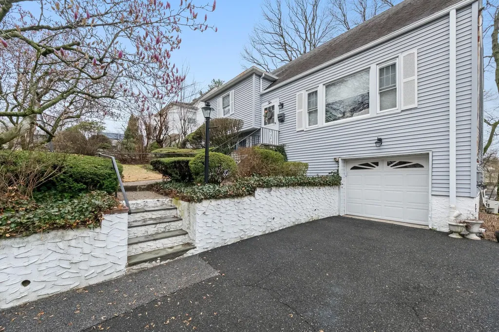 10 Gail Road Yonkers NY 10710