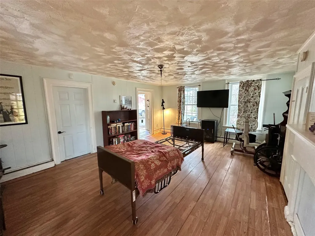 43 Hoffman Road Wallkill NY 12589
