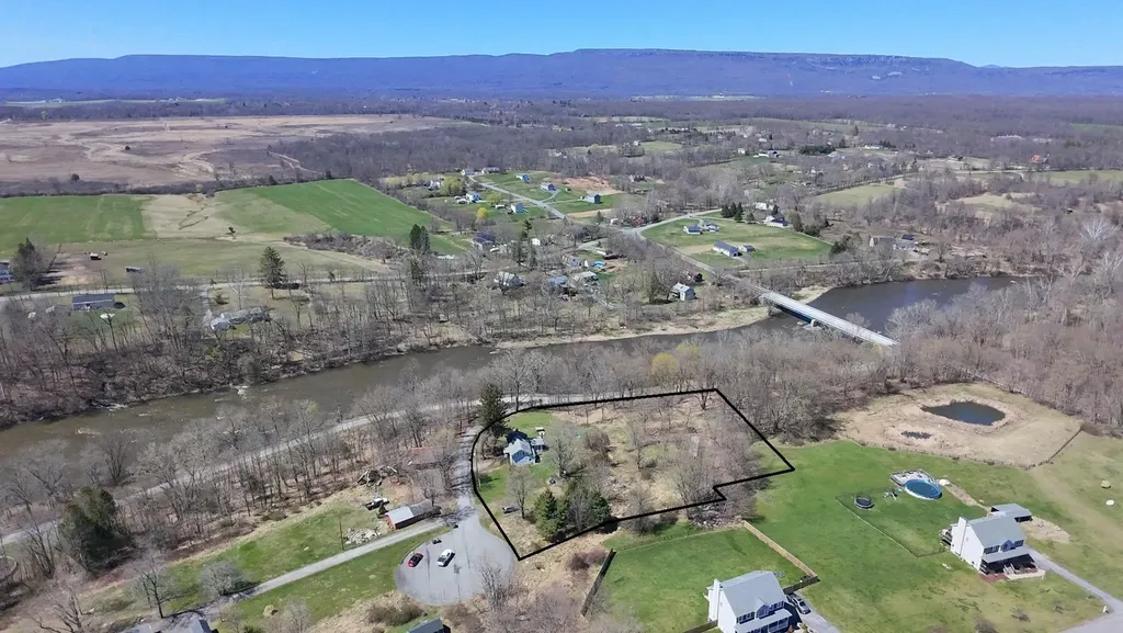 43 Hoffman Road Wallkill NY 12589