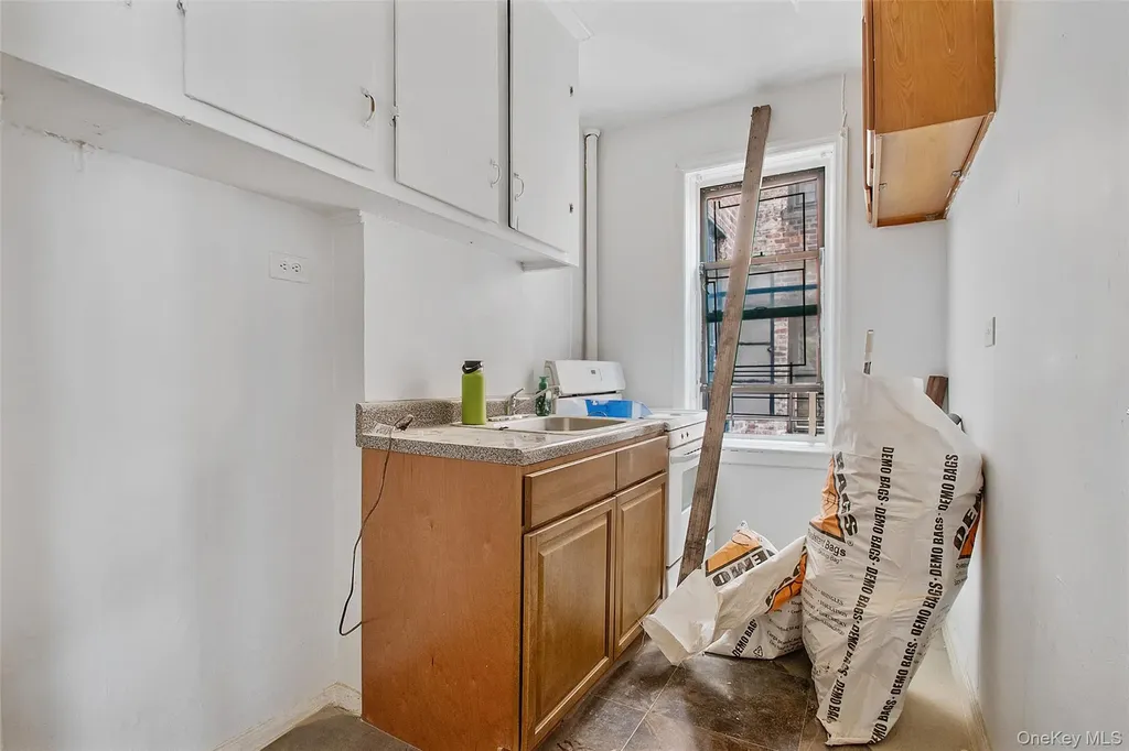 495 E 178th Street Bronx NY 10457