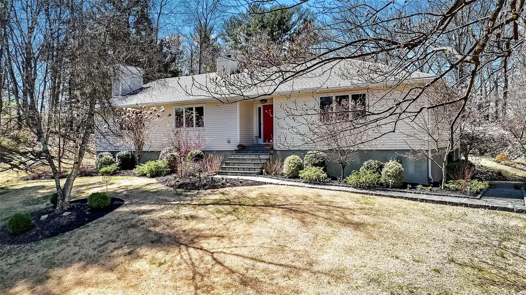8 Yorkshire Court Cortlandt NY 10520