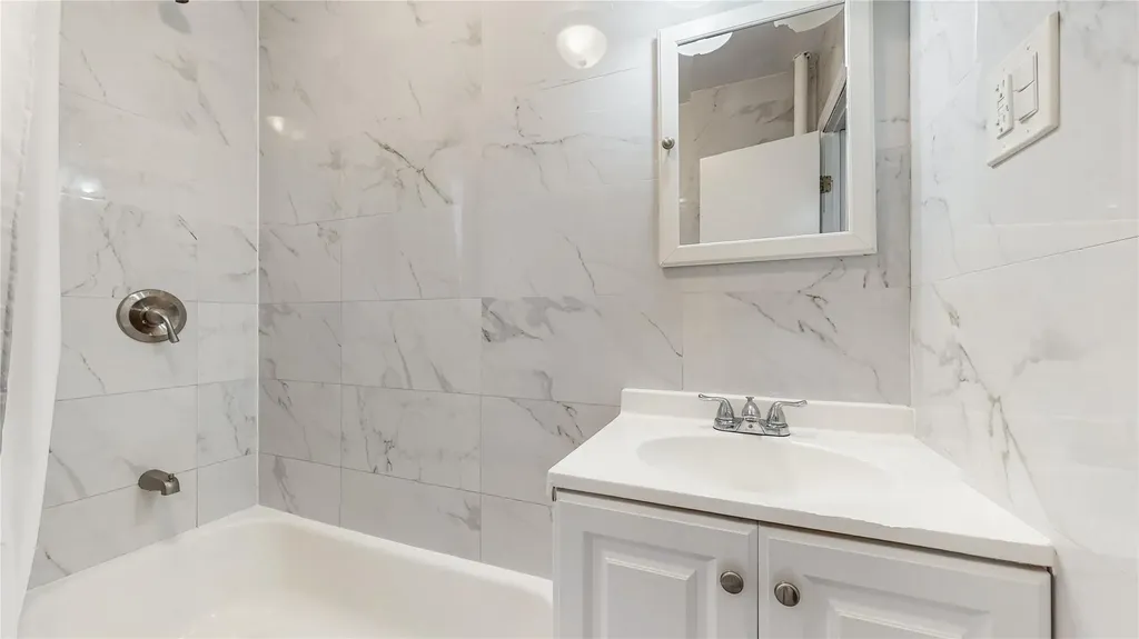 110-34 73 Road Forest Hills NY 11375