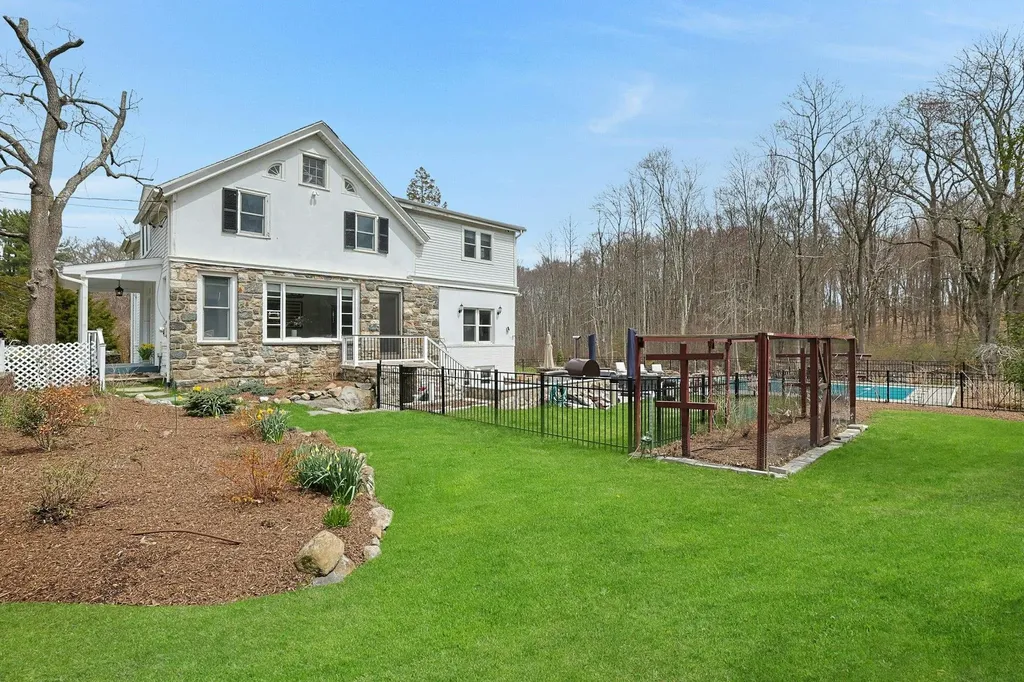 196 Pinesbridge Road Ossining NY 10562