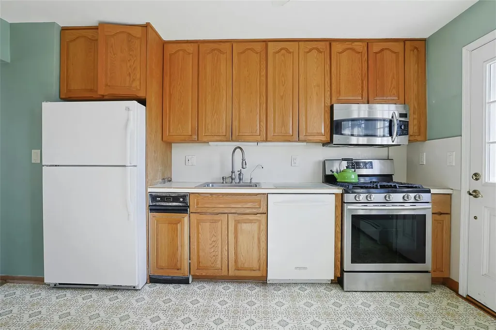 733 Jacqueline Drive Valley Cottage NY 10989