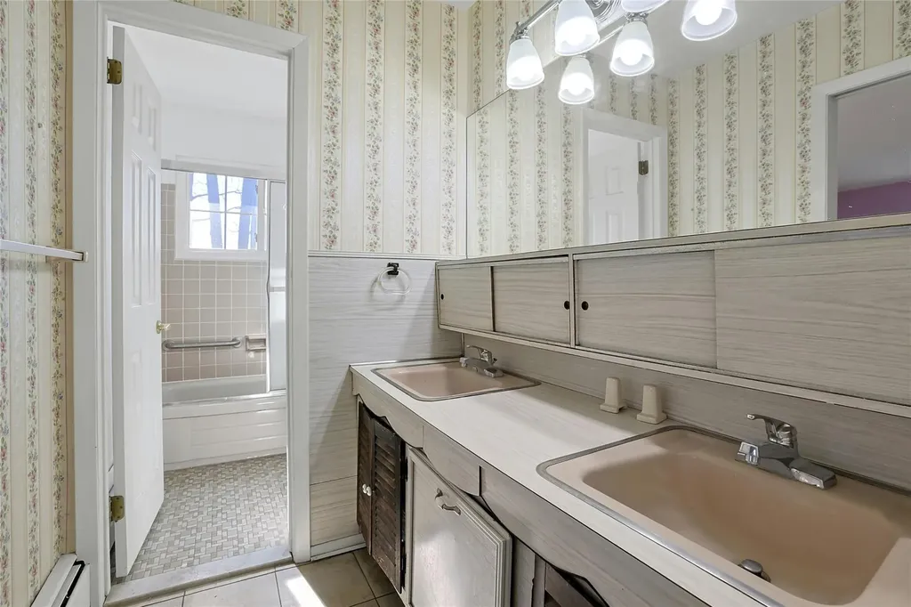 733 Jacqueline Drive Valley Cottage NY 10989