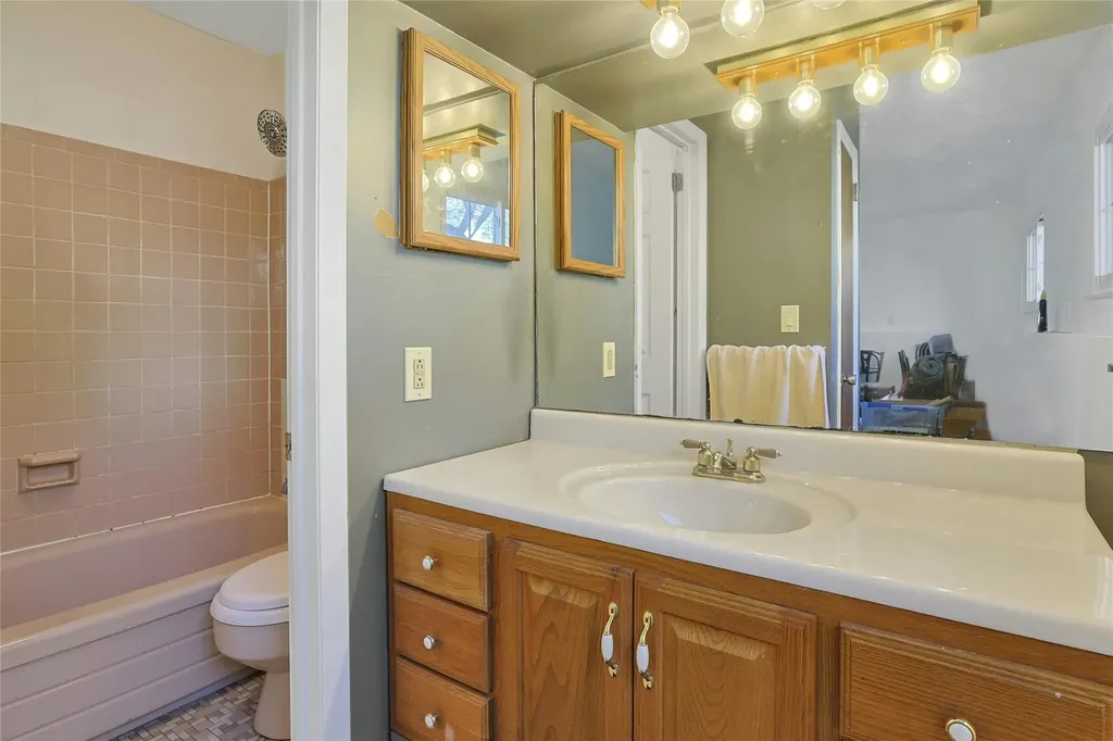 733 Jacqueline Drive Valley Cottage NY 10989