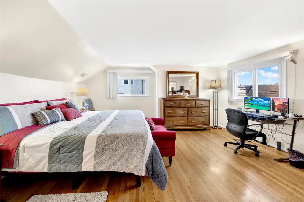 74 Heathcote Road Yonkers NY 10710