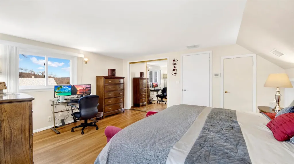 74 Heathcote Road Yonkers NY 10710
