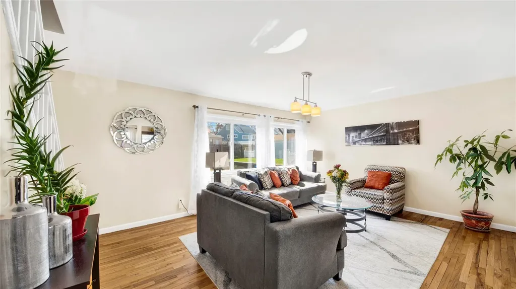 74 Heathcote Road Yonkers NY 10710