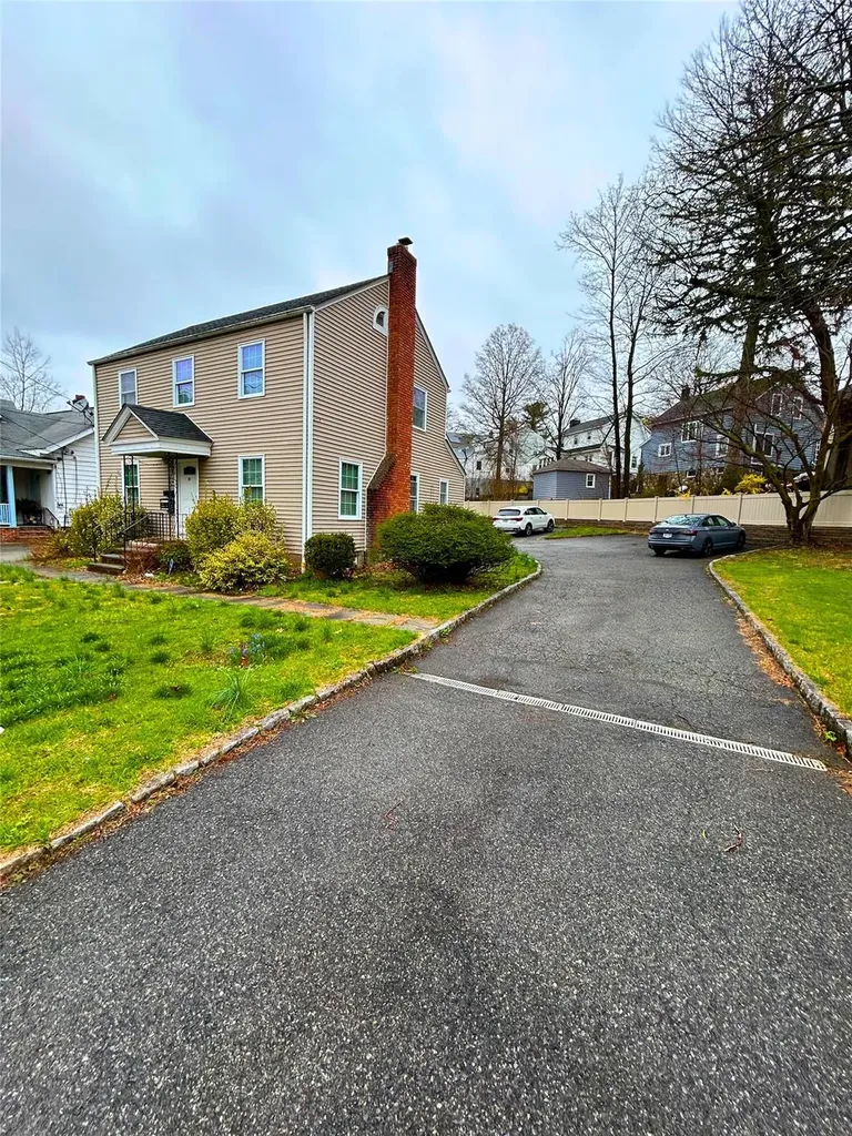 21 Pleasantville Road Ossining NY 10562