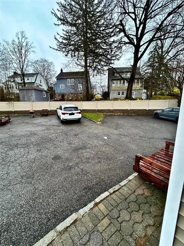 21 Pleasantville Road Ossining NY 10562