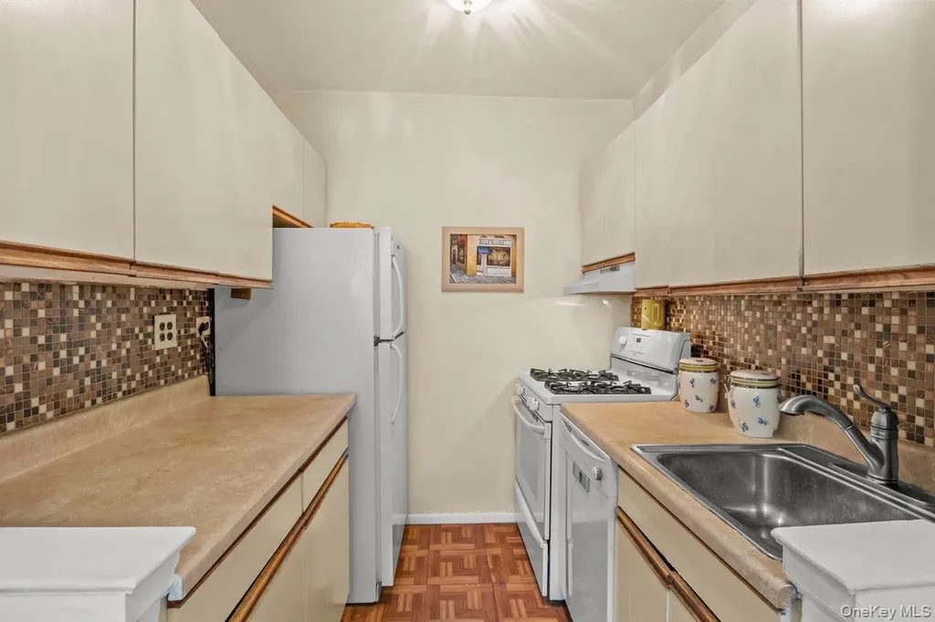 5601 Riverdale Avenue Bronx NY 10471
