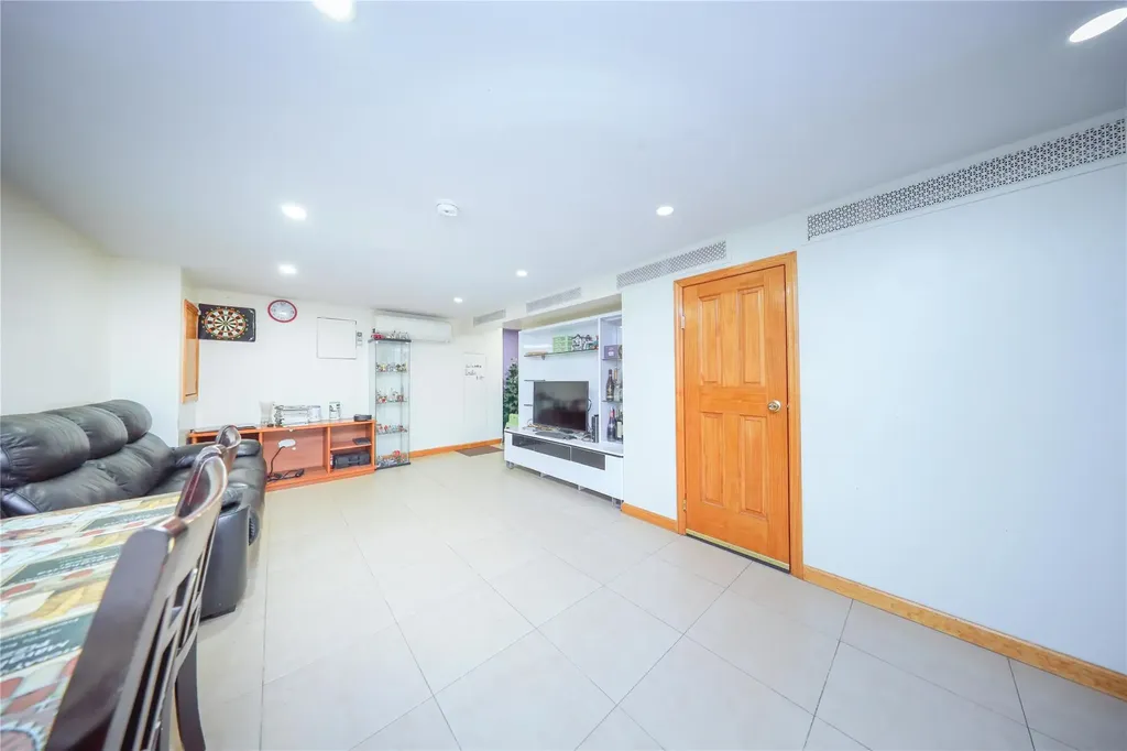1634 73rd Street Brooklyn NY 11204