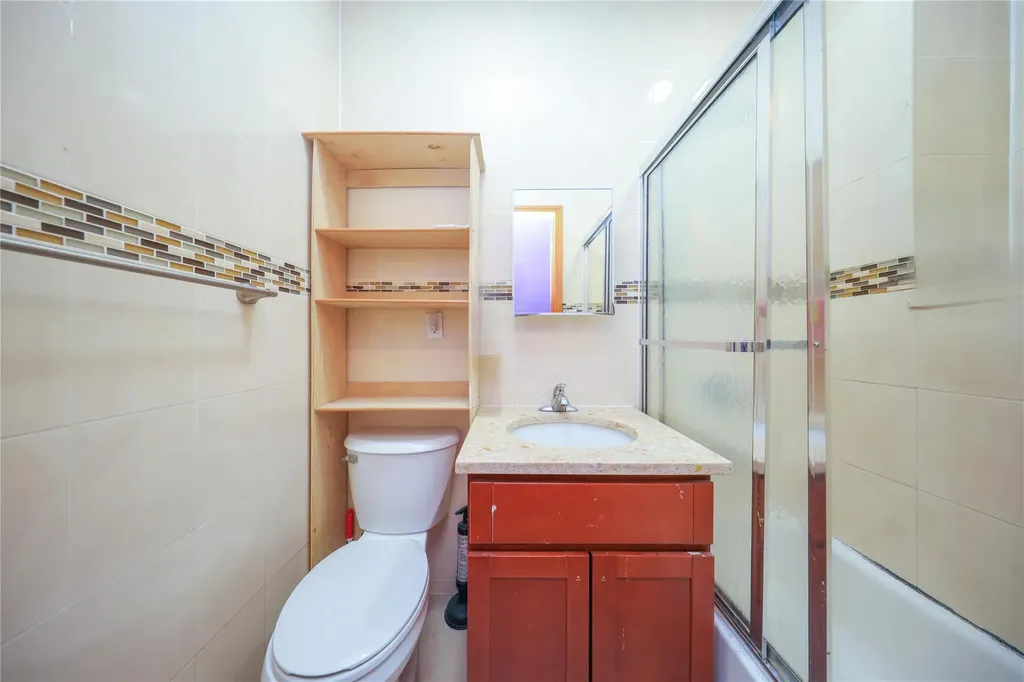1634 73rd Street Brooklyn NY 11204