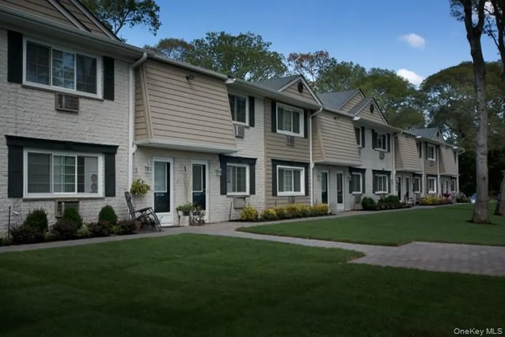 1103B Joyner Place Coram NY 11727