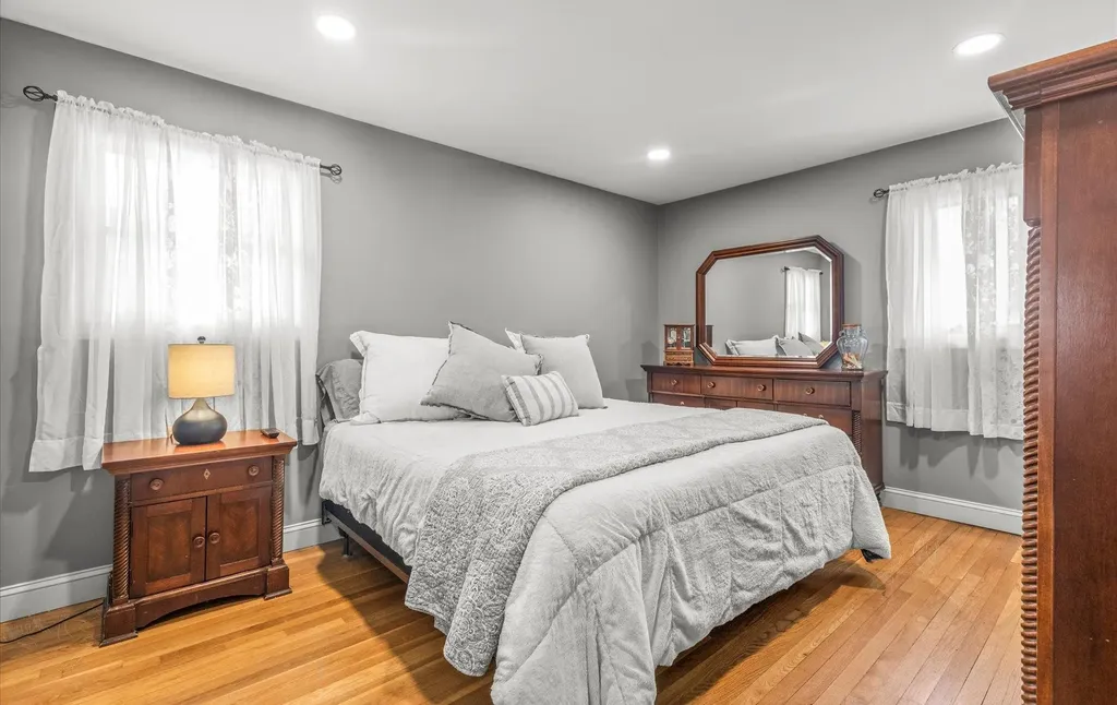 23 Beaumont Drive Plainview NY 11803