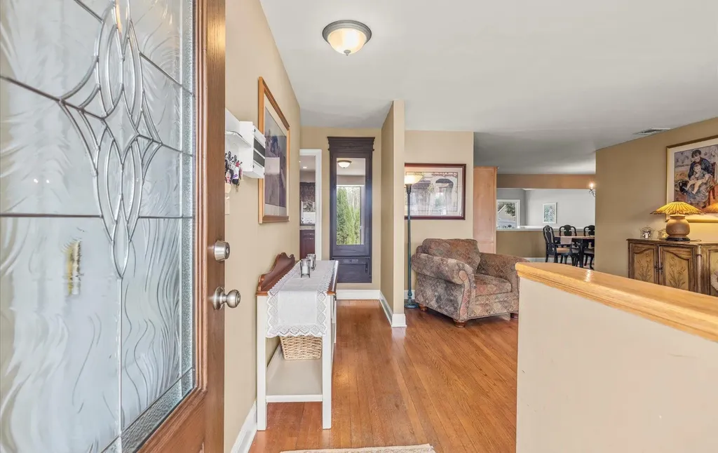 23 Beaumont Drive Plainview NY 11803
