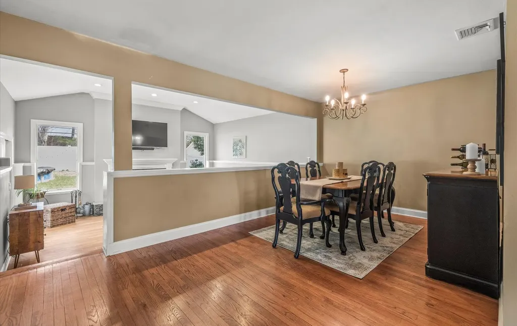 23 Beaumont Drive Plainview NY 11803