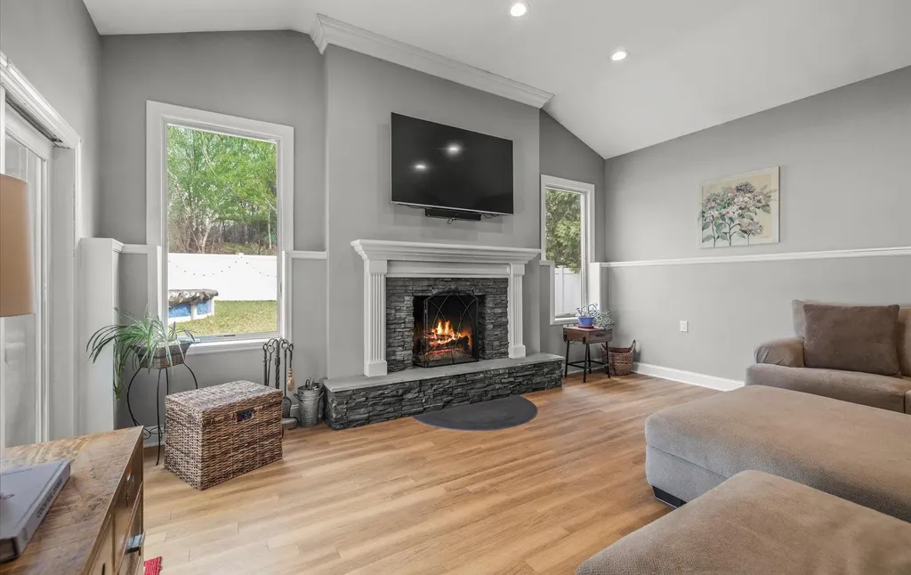 23 Beaumont Drive Plainview NY 11803