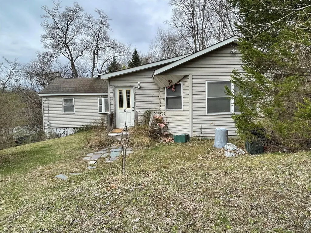37 Center Hill Road Monroe NY 10950