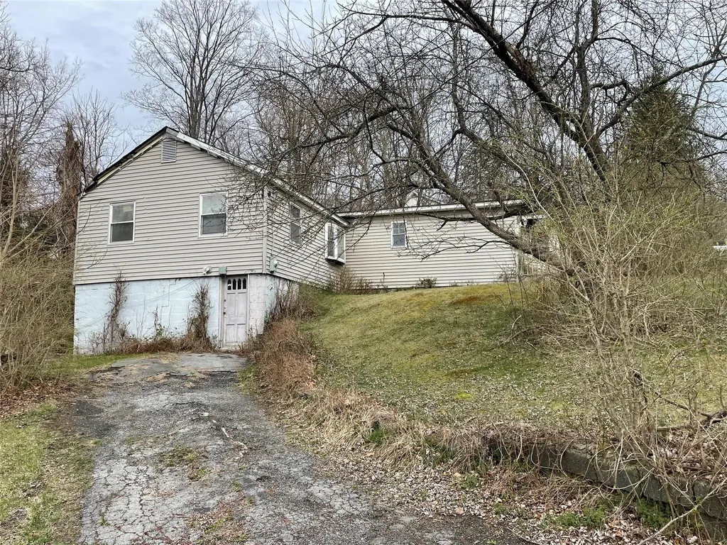 37 Center Hill Road Monroe NY 10950