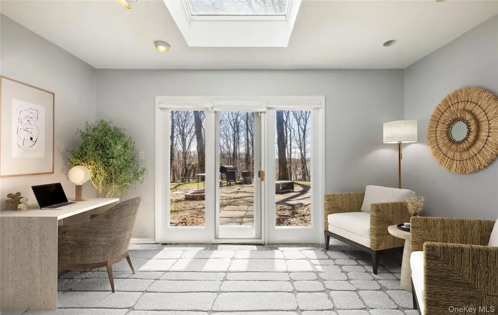 5 Laura Lane Pomona NY 10970
